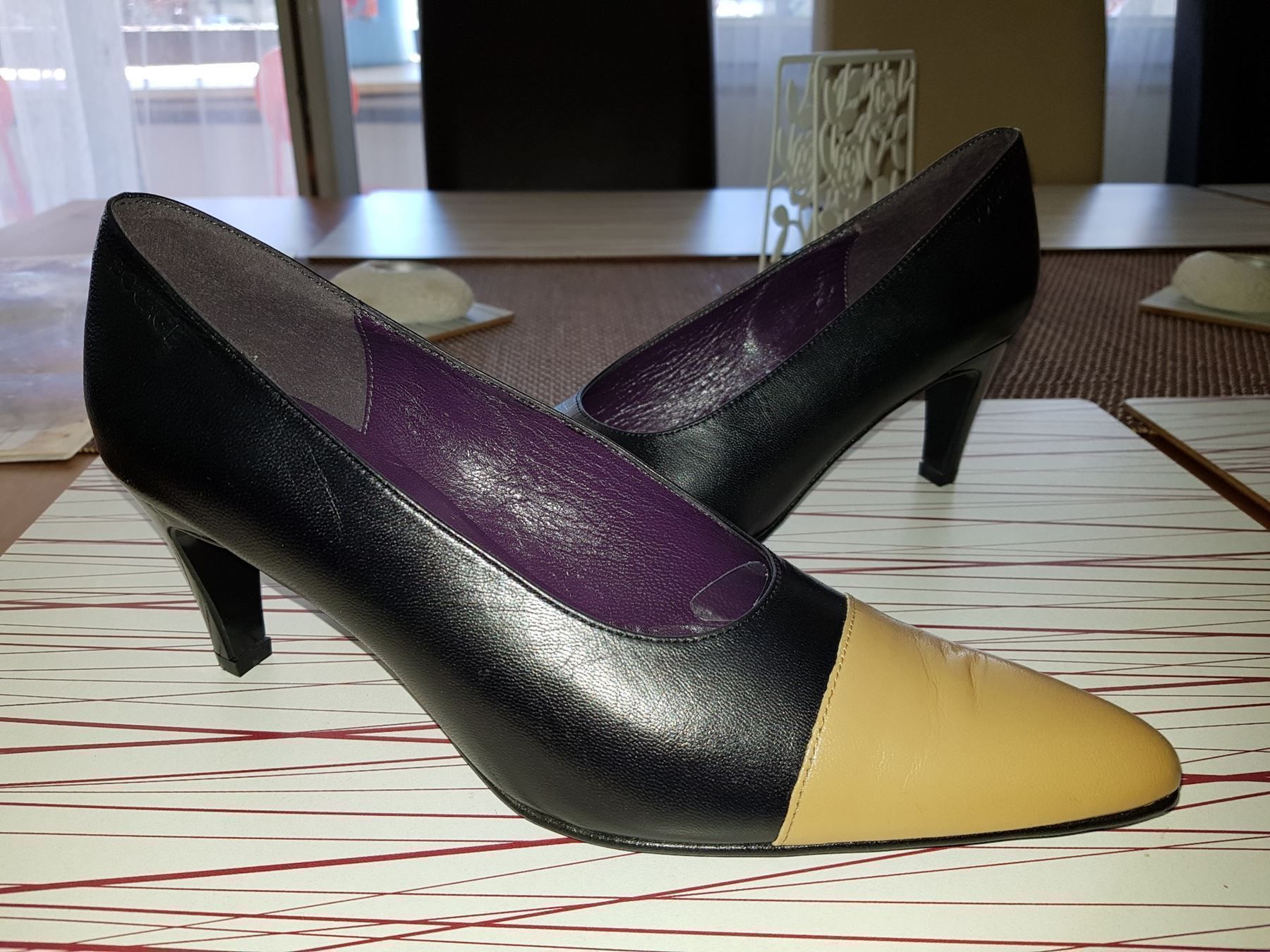 Scarpe da donna: Chaussures BOCAGE pointure 39,5 neuves – Nuovo (secondo la descrizione) da Cossonay-ville venduto da Super-Price-Quality