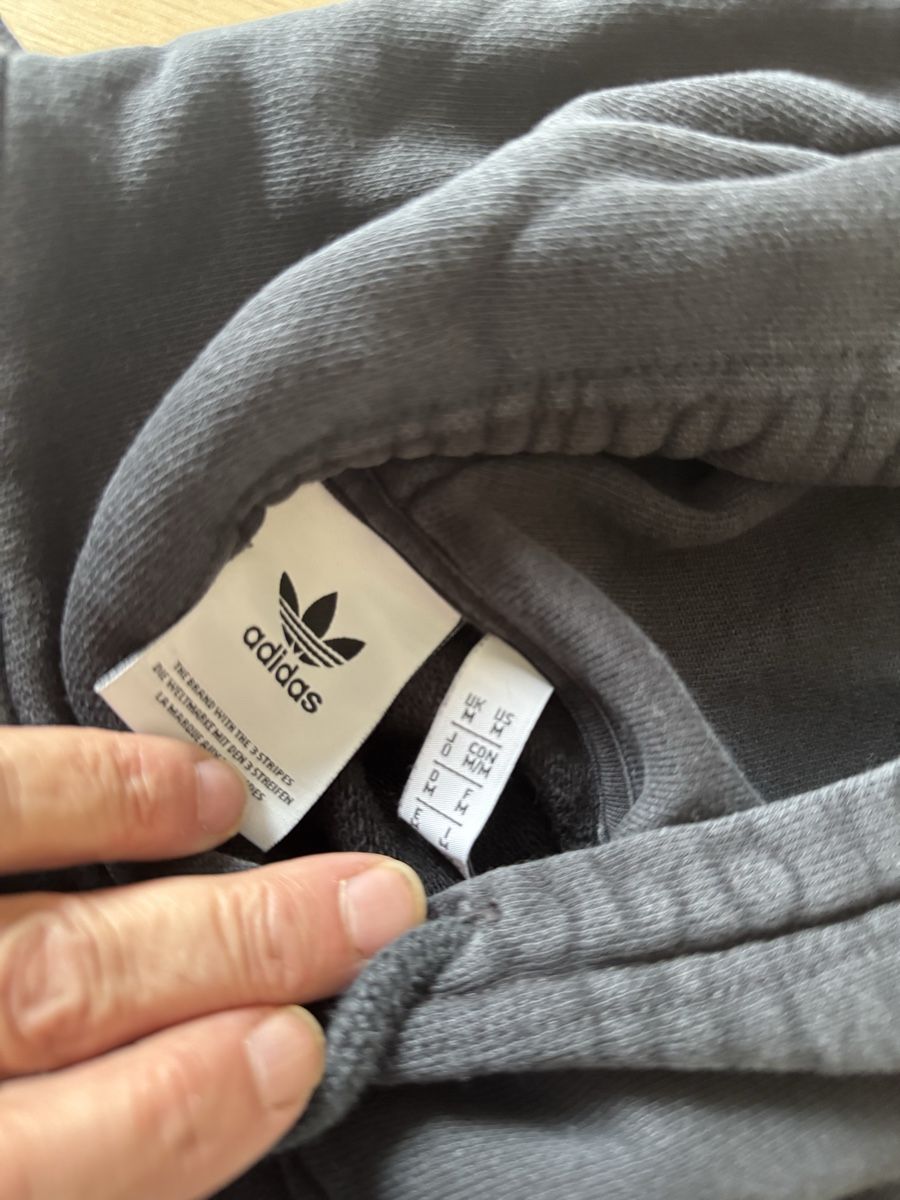 Maglioni & Felpe: Adidas: Sweat à capuche noir, Taille M – Usato da Veyrier venduto da kimedovapa 2