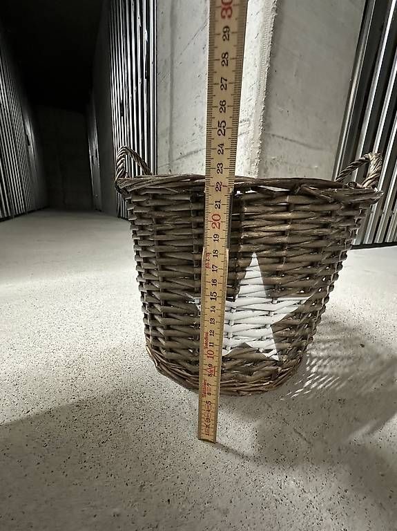 Altro per la casa: Korb mit Stern – Usato da Riehen venduto da Chnuspermuesli 2