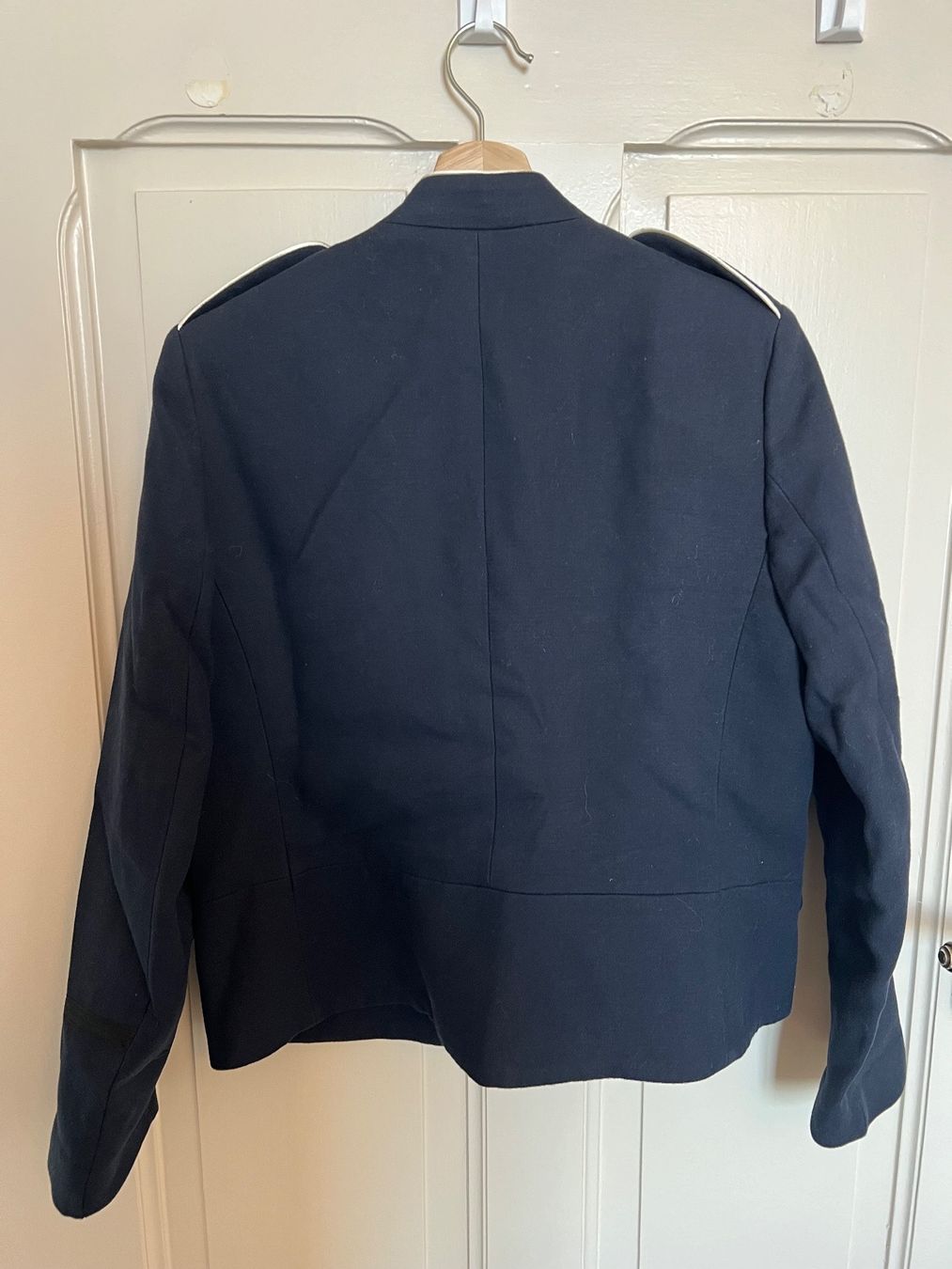 Mango Giacche: Veste style officier Mango, taille L, bleu marine – Usato da Neuchâtel venduto da Thesebootsaremadeforwalking 3