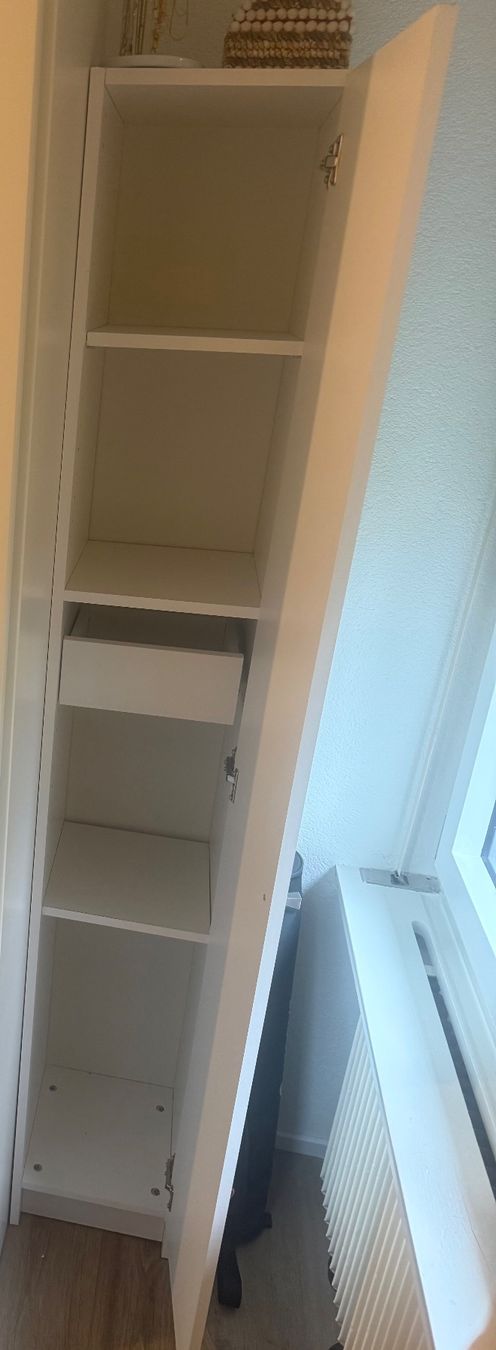 Pfister Schränke: White Bathroom Cabinet - 2 piece – Gebraucht aus Adliswil von Sale12 7