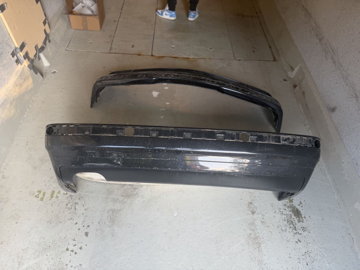 BMW Tutti pezzi di ricambio auto: BMW E36 Stossstange – Usato da Winterthur venduto da Donp_097