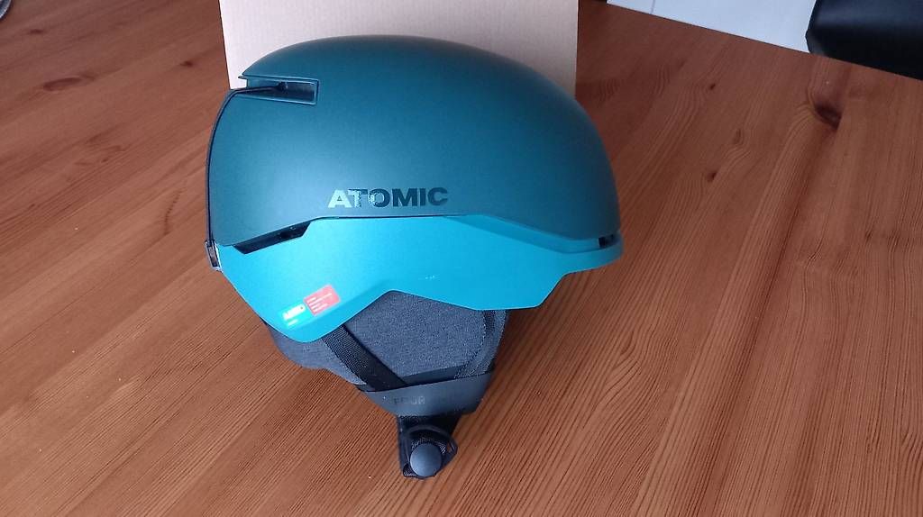 Atomic Caschi: Atomic Four Amid Pro Skihelm NEU – Nuovo (secondo la descrizione) da St. Gallen venduto da luk_fzp9