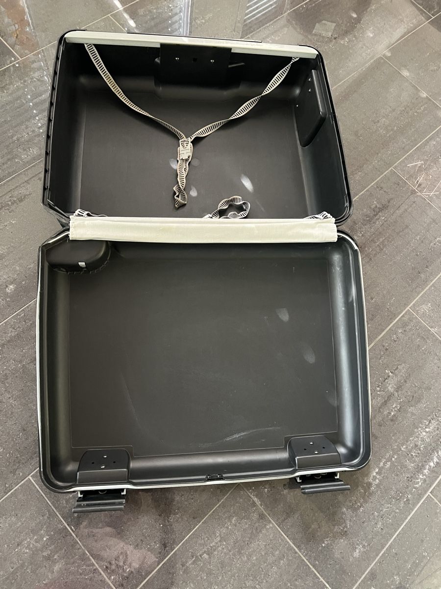 Valigie: Reisekoffer – Usato da Tobel venduto da honda955 7