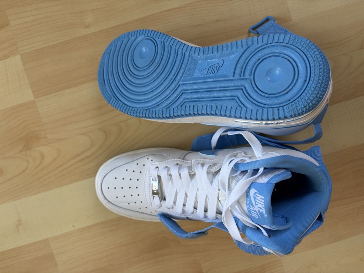 Nike Scarpe da uomo: Nike Air Force 1 High 'White University Blue' Sneaker – Nuovo (secondo la descrizione) da Uster venduto da nor_t7h6 2