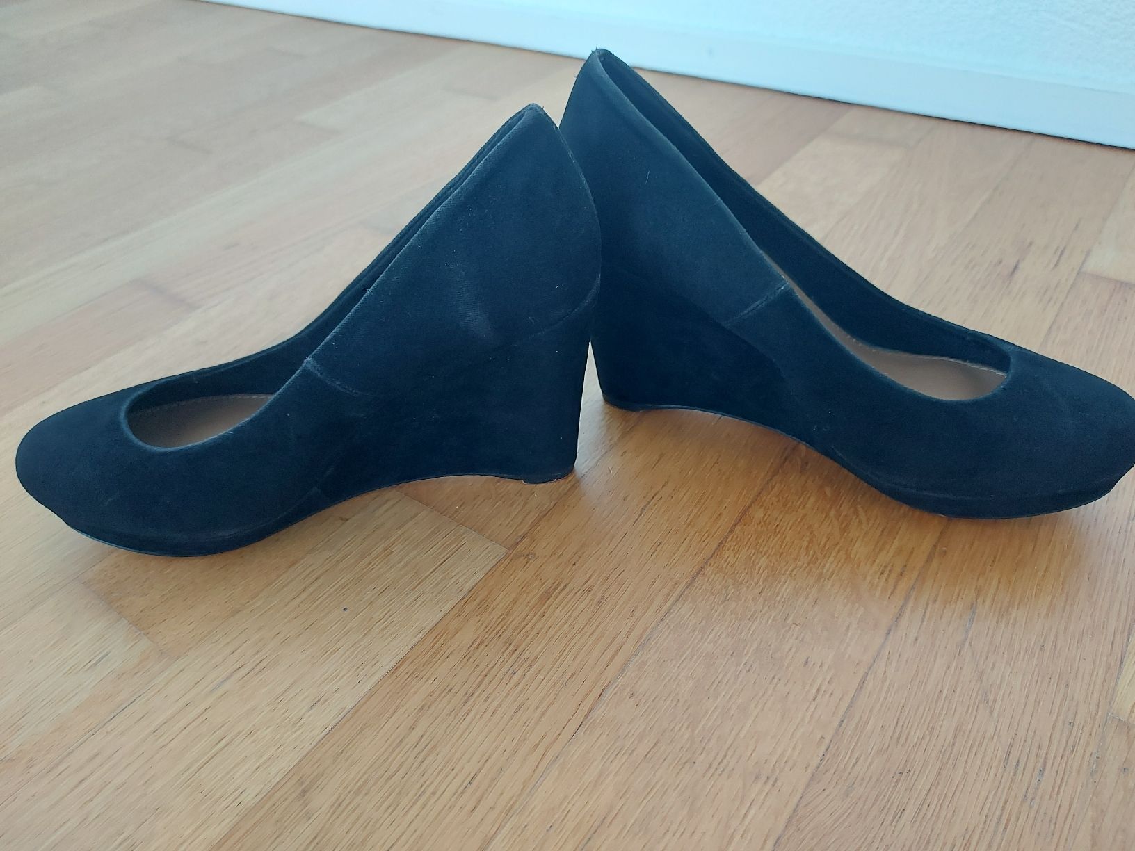 Scarpe da donna: Damen Schuhe 39 – Nuovo (secondo la descrizione) da Hochfelden venduto da rub_rnw5 4