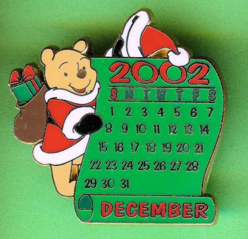 Disney Placchette & Badge: DISNEY  Kalender 2002  Dezember  Winnie Pooh – Usato da Winterthur venduto da Sammleroase