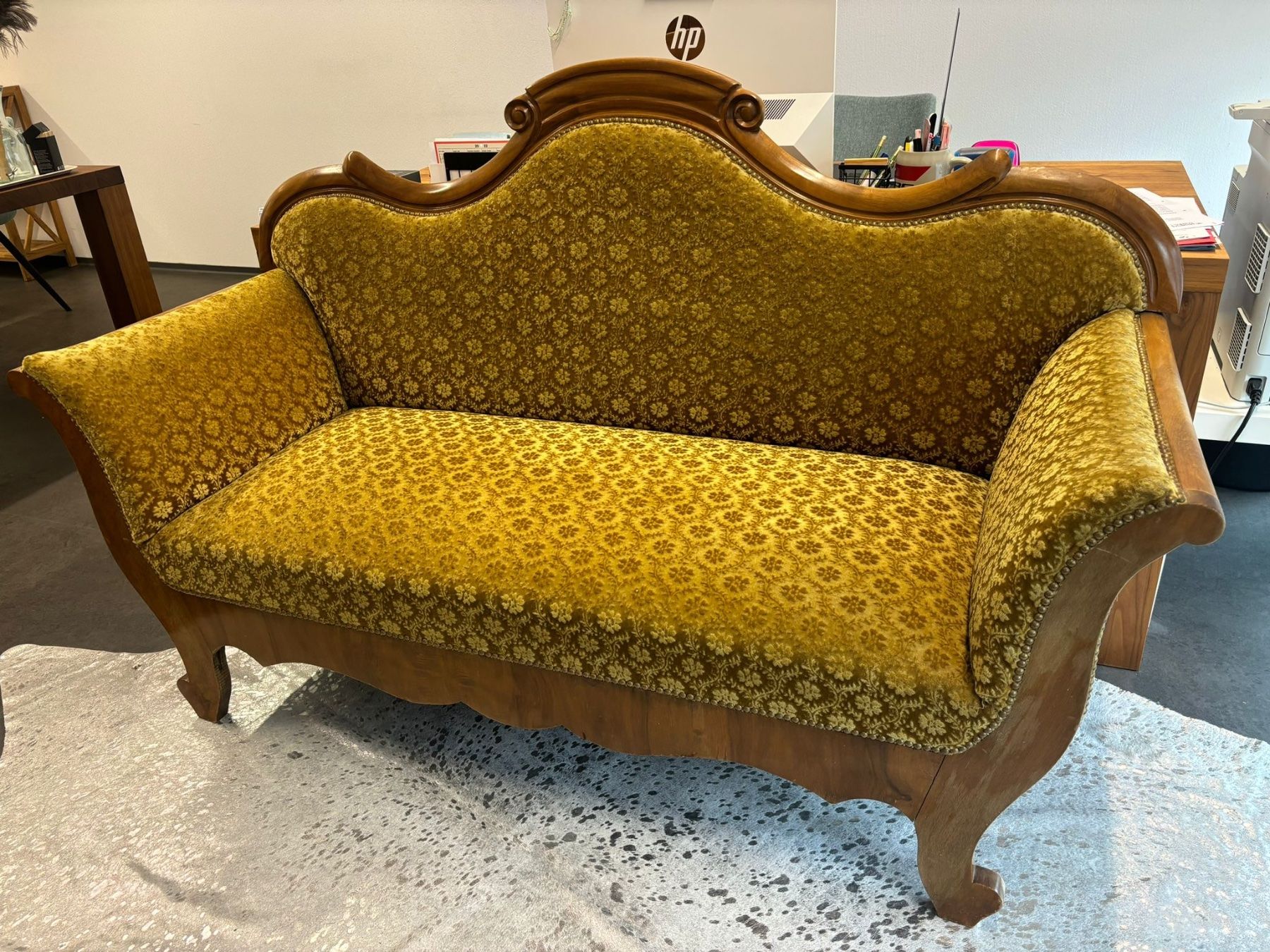 Sofas: Antikes Sofa – Gebraucht aus Bern von san_s8j9