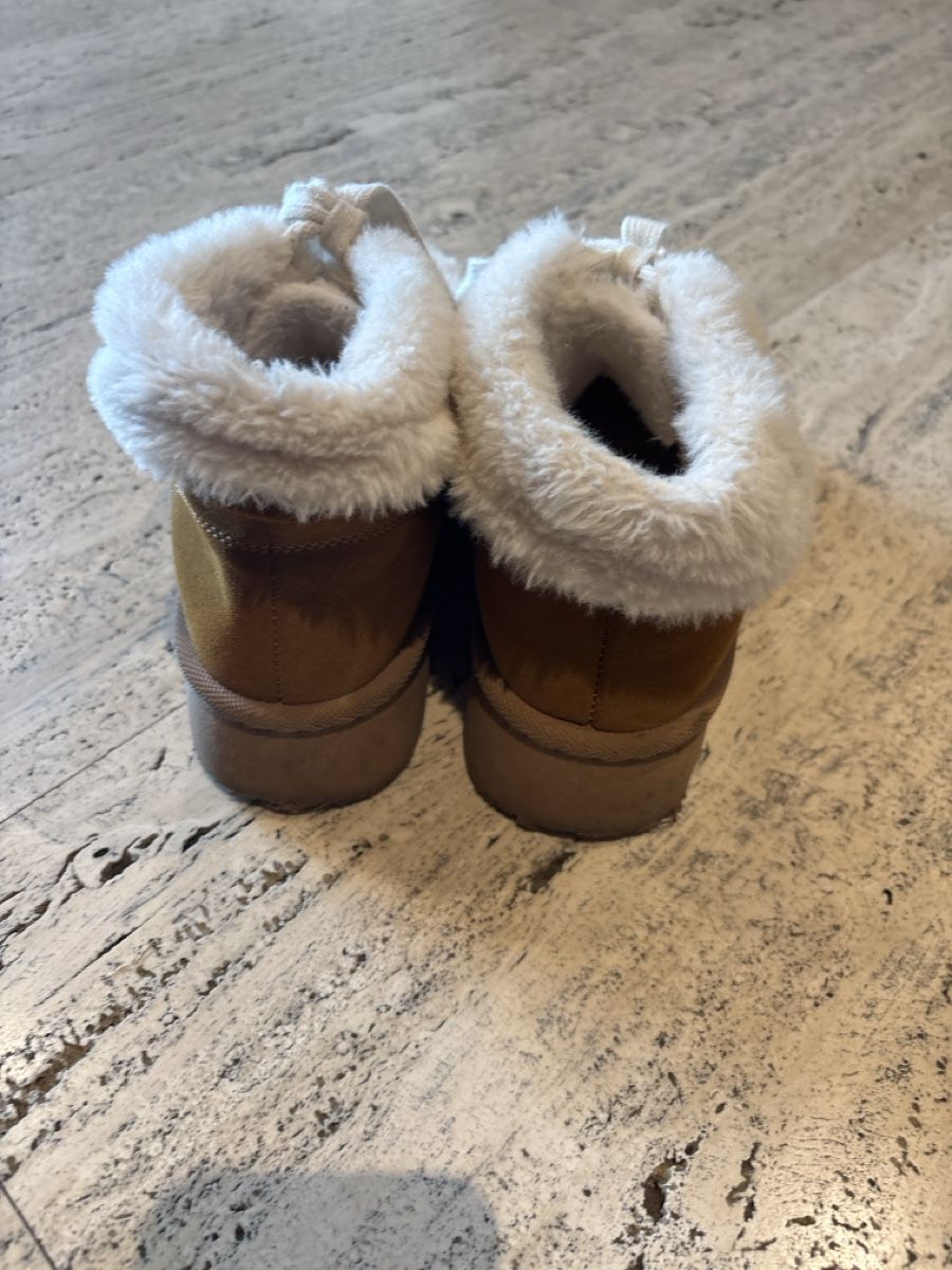 Scarpe per ragazze: Even & odd Winterschuhe. Grösse 37 – Usato da Salenstein venduto da sehrgut 2