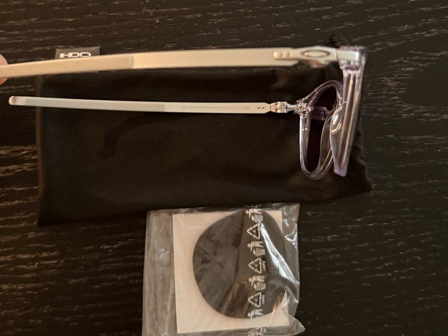Oakley Occhiali & Lenti: Oakley Sonnenbrille+ Ersatz linse – Usato da Zürich venduto da Nomase10. 2