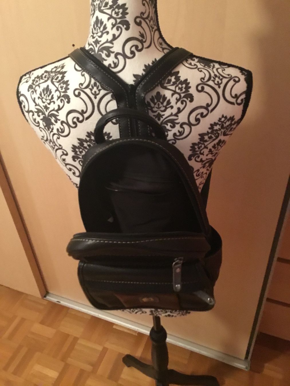 Zaini: Schöner Rucksack Tache – Usato da Endingen venduto da Warlock 1