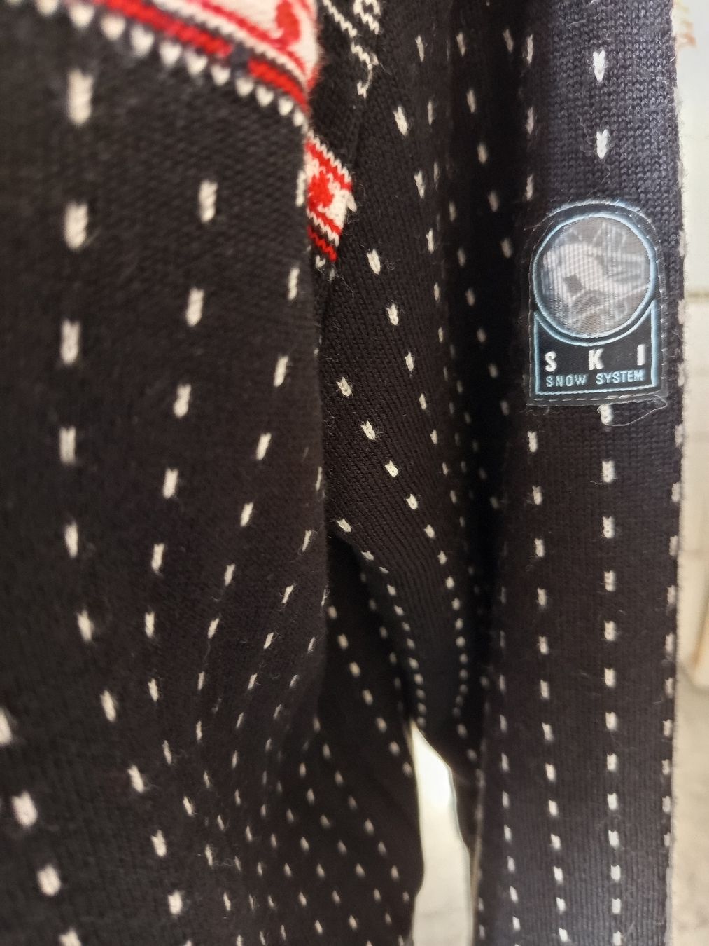Pullover & Sweatshirts: Newland Ski- Pullover Rehenmuster schwarz mit Reissverschlus – Gebraucht aus Hinwil von Wuschi40 5