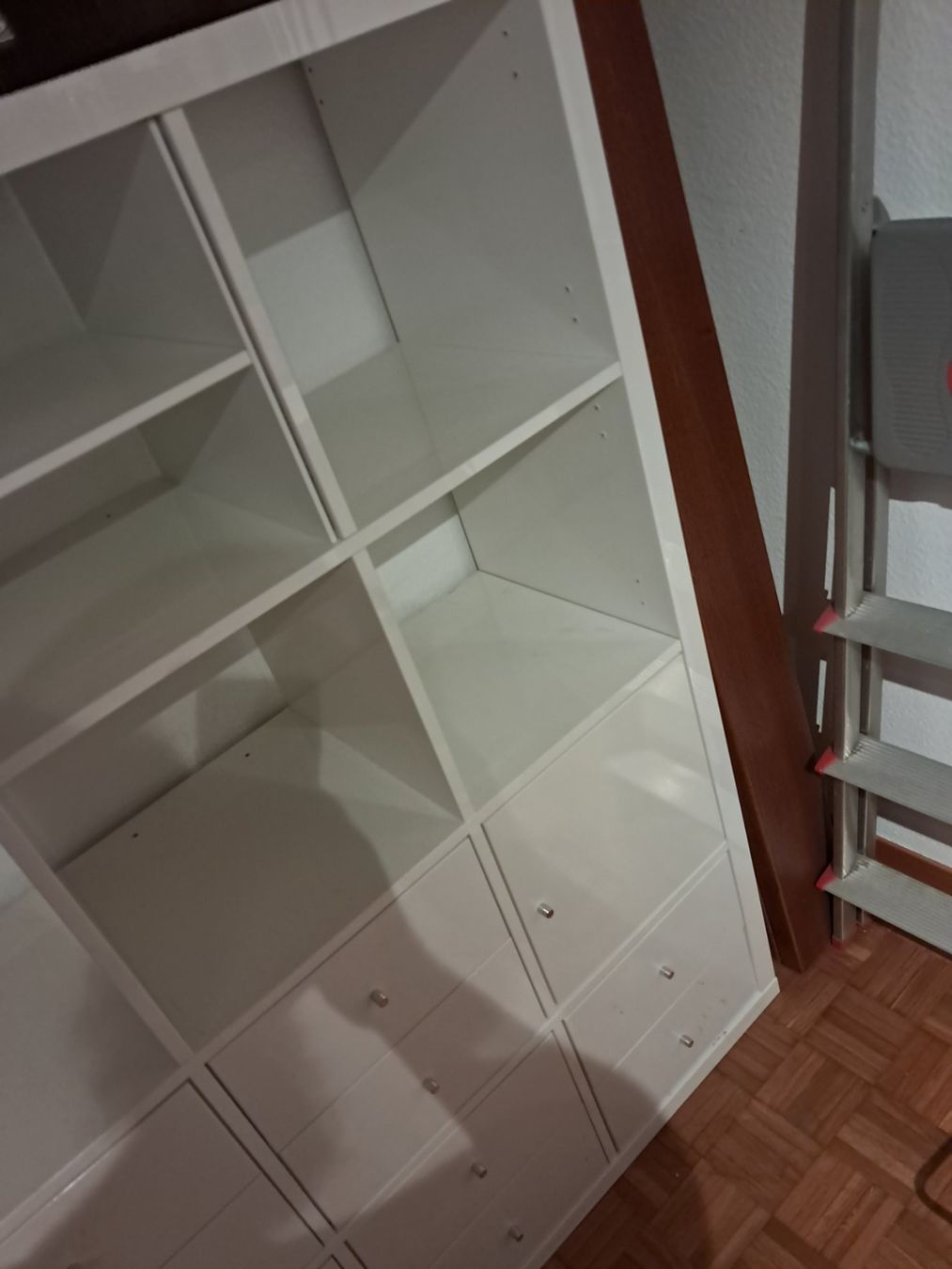 Ikea Regale: Kallax Hochglanz Regal mit vielen Fächern – Gebraucht aus Itingen von AnTiNoRmAl 1