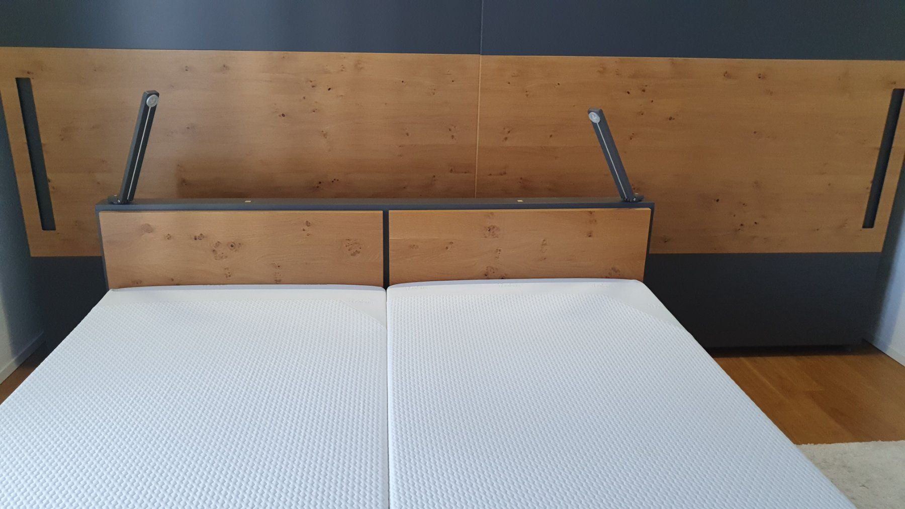 Letti: Kleiderschrank mit Bett und Kopfteil, Eiche/Anthrazit – Usato da Bözberg venduto da the_redsnapper 9