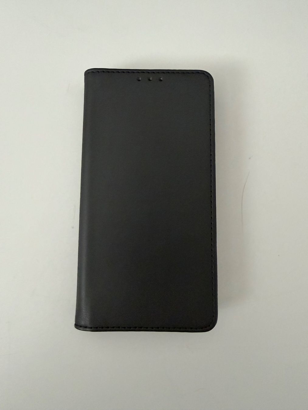 Cover & Protezioni schermo: iPhone 15Pro Flip-Cover mit magnetischem Verschluss – Nuovo e nell'imballaggio originale da Würenlingen venduto da process