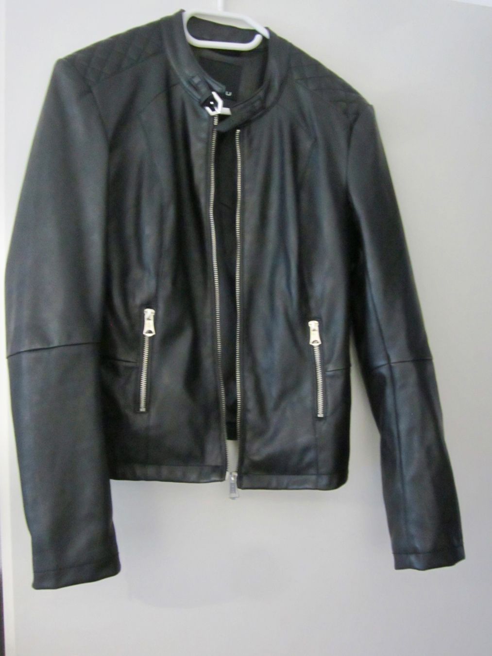 Vestes & Manteaux: Mädchen Kunstleder Jacke schwarz Gr.36 – Neuf (Voir description) à Pratteln par TT-Rudi