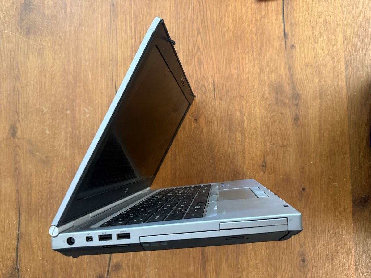 Hewlett Packard Notebook: HP EliteBook 8460p – Difettoso da Riddes venduto da panchaud-e 4