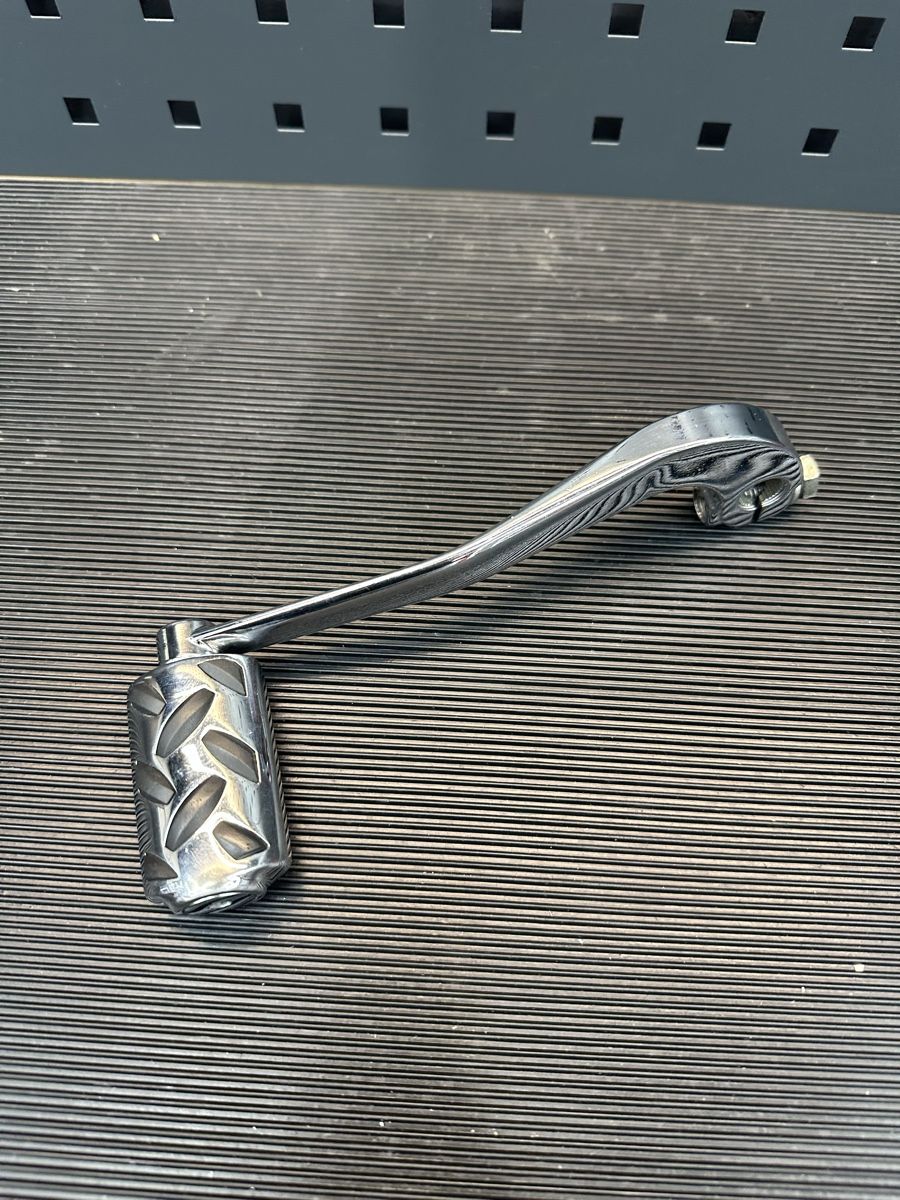 Harley-Davidson Tutti i ricambio per moto: Repose-Pieds et Sélecteur pour Harley Davidson Dyna – Usato da Pringy venduto da Antoine512ENJ 2