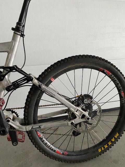Biciclette: KNOLLY Endorphin mountain bike – Usato da Dallenwil venduto da ZD2019 3