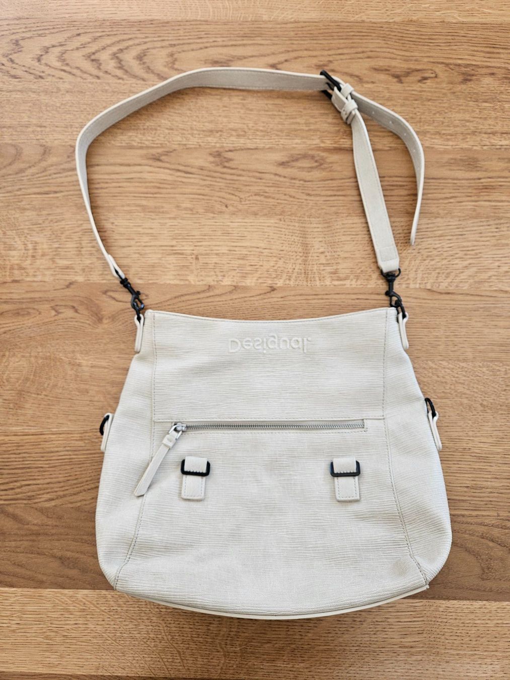Desigual Borse da donna: Sac Desigual – Usato da Vétroz venduto da sas_yln5 2
