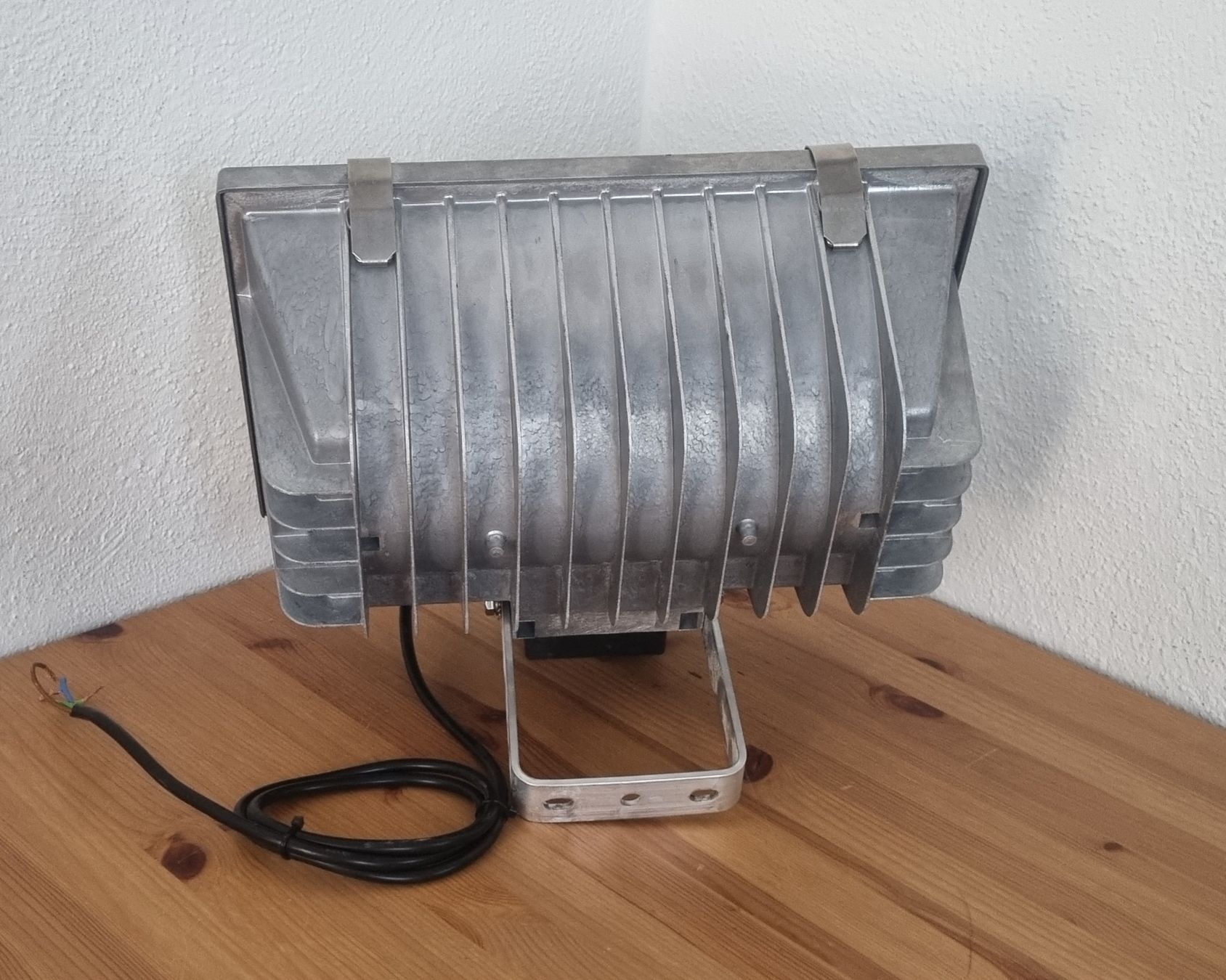 Lampade: Baustrahler Baustellenstrahler Halogen 1500 Watt Strahler – Nuovo (secondo la descrizione) da Affoltern am Albis venduto da thingsANDthings 4
