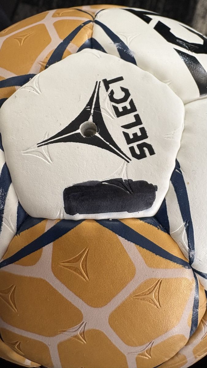 Palloni: Select Ultimate Handball Grösse 2 – Usato da Dürnten venduto da sonneschii26 4