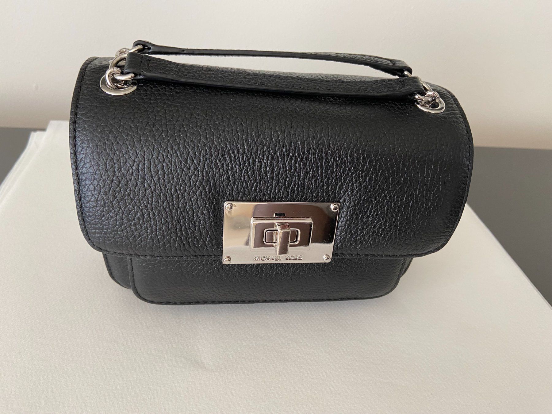 Michael Kors Borse da donna: Michel Kors Leder Tasche – Usato da Zürich venduto da Maki8 1