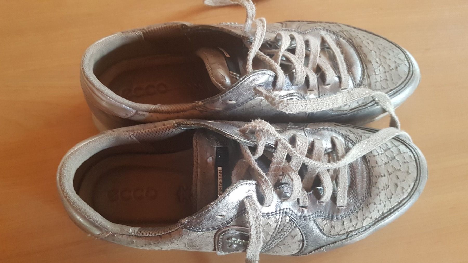 Ecco Scarpe da donna: Basket en cuir grandeur 39 marque Ecco – Usato da Villiers venduto da san_jn5w 2