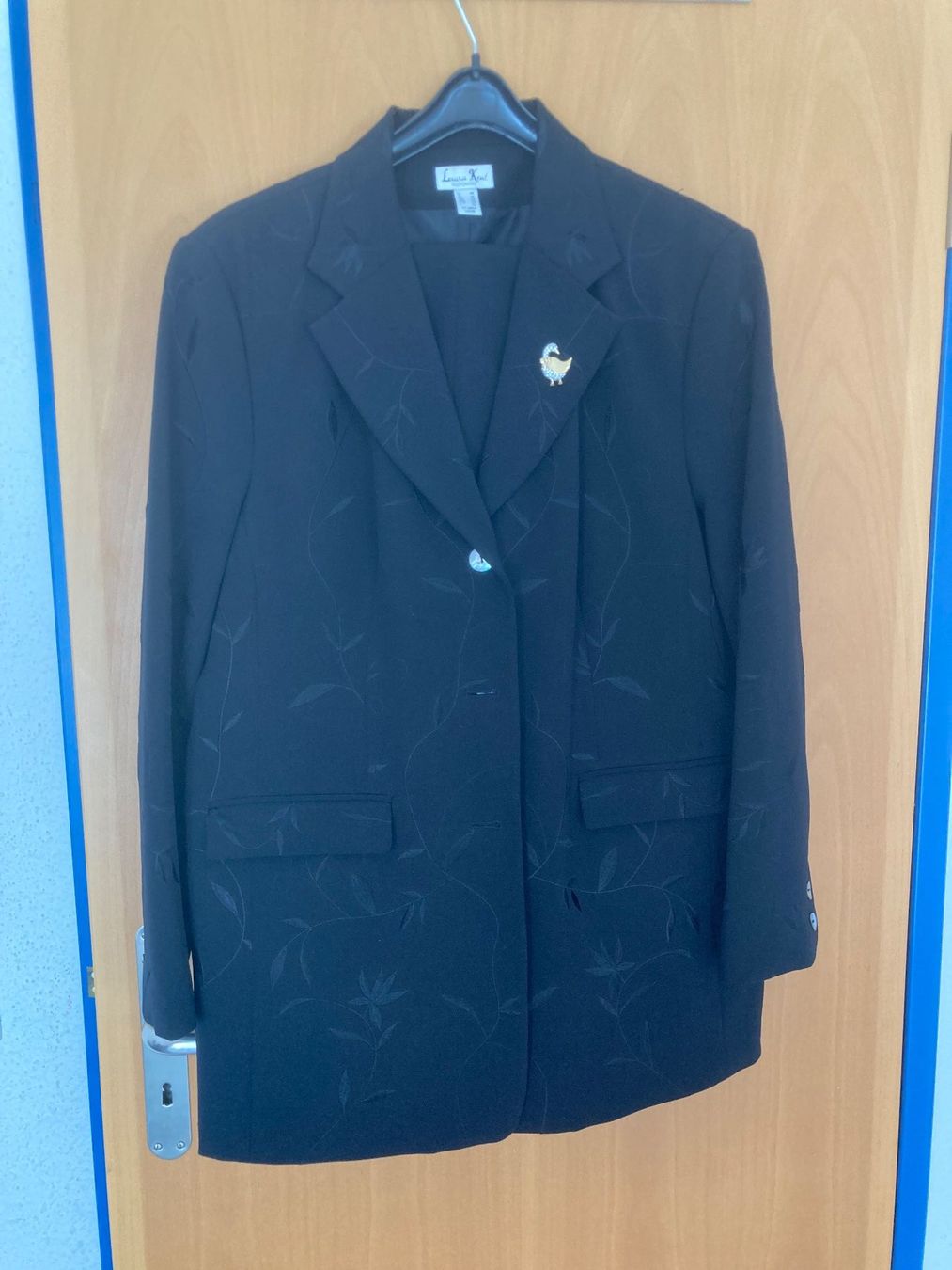 Completi & Tailleur: Damen-Hosenanzug Gr. 46 – Usato da Mönthal venduto da bossma