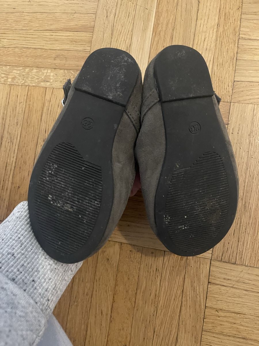 Scarpe per ragazze: Ballerina Sfera Gr. 26 dunkelgrau – Usato da Suhr venduto da RIE83 2