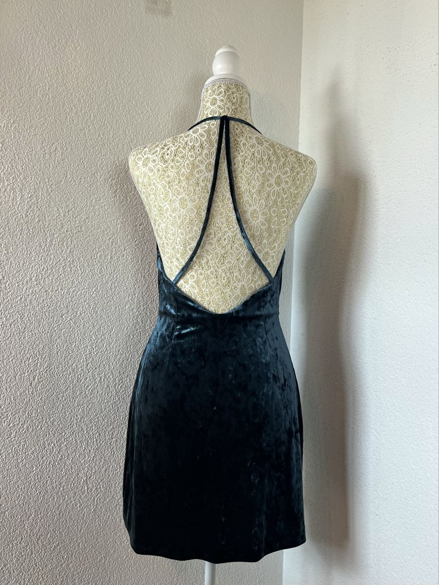 Zara Kleider: Zara ocean velvet blue dress – Neu (gemäss Beschreibung) aus Otelfingen von houseofstae 1