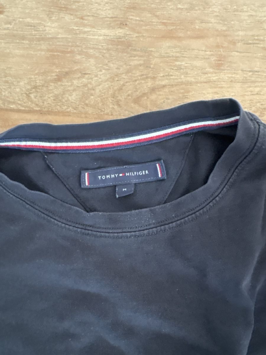 Tommy Hilfiger T-Shirts: Tommy Hilfiger Basic Shirt – Gebraucht aus Zürich von Midaspavia 1