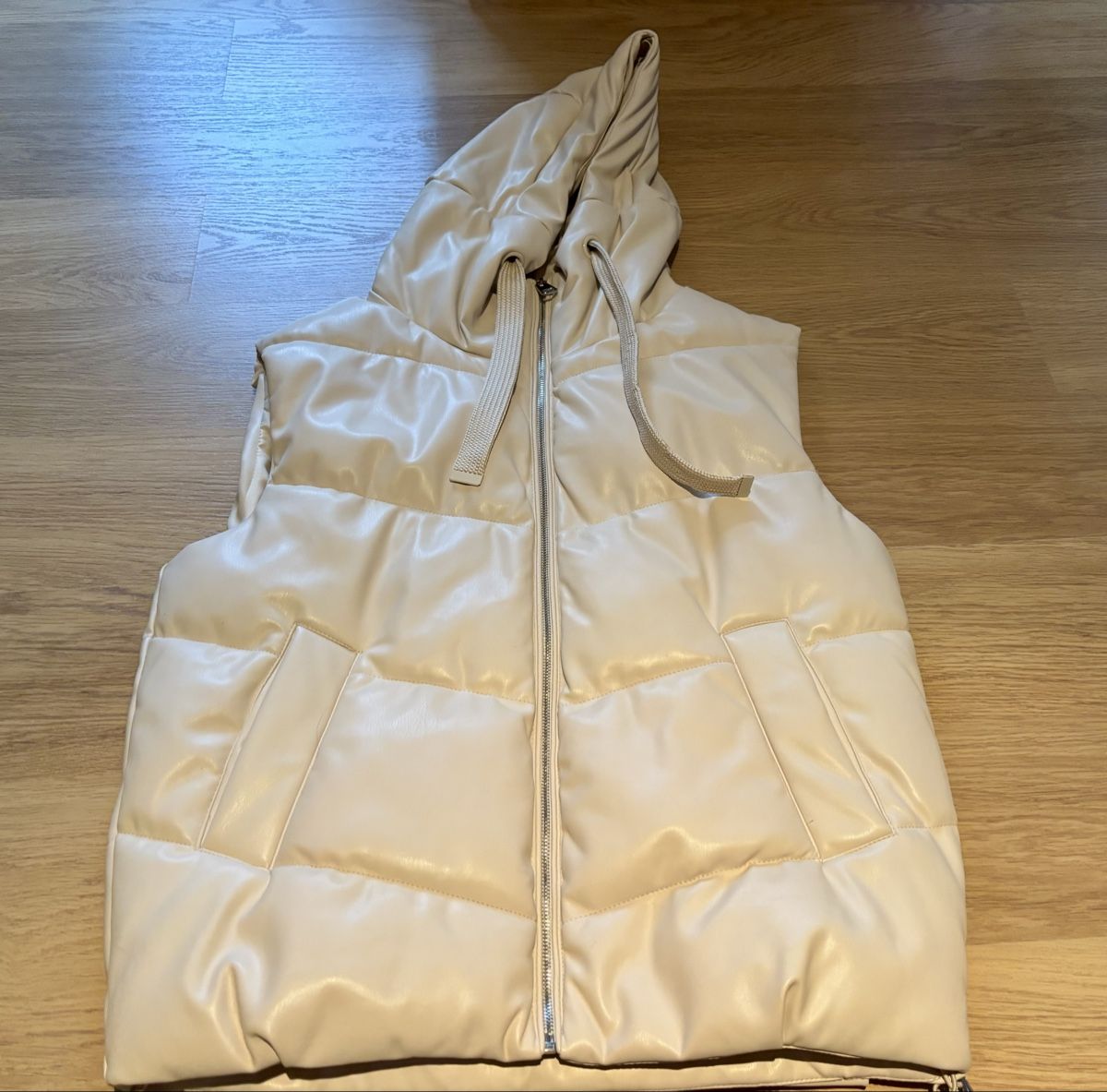 Pull&Bear Gilets & Westen: Pull&Bear Steppweste in Lederoptik – Gebraucht aus Baden von Tiffany6878 2