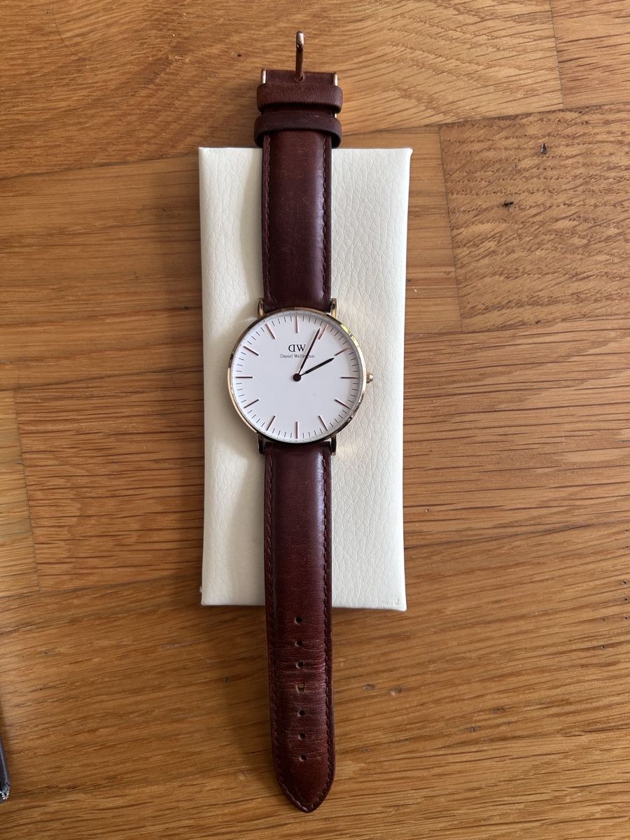 Daniel Wellington Orologi: Daniel Wellington Uhr – Usato da Burgdorf venduto da melaniehhhh