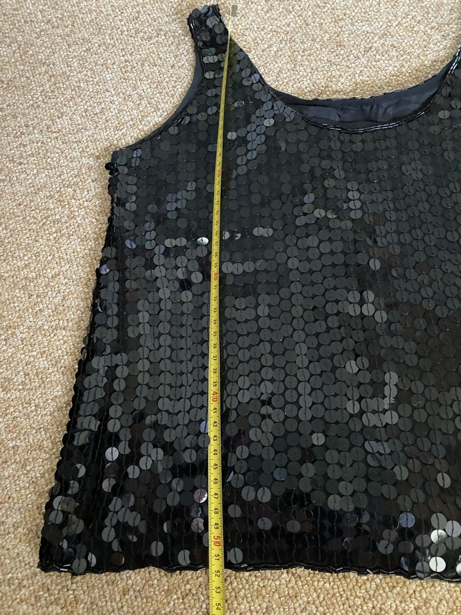 Top: Top noir paillettes taille 36 – Usato da Küssnacht am Rigi venduto da CALIFRASQUI 3