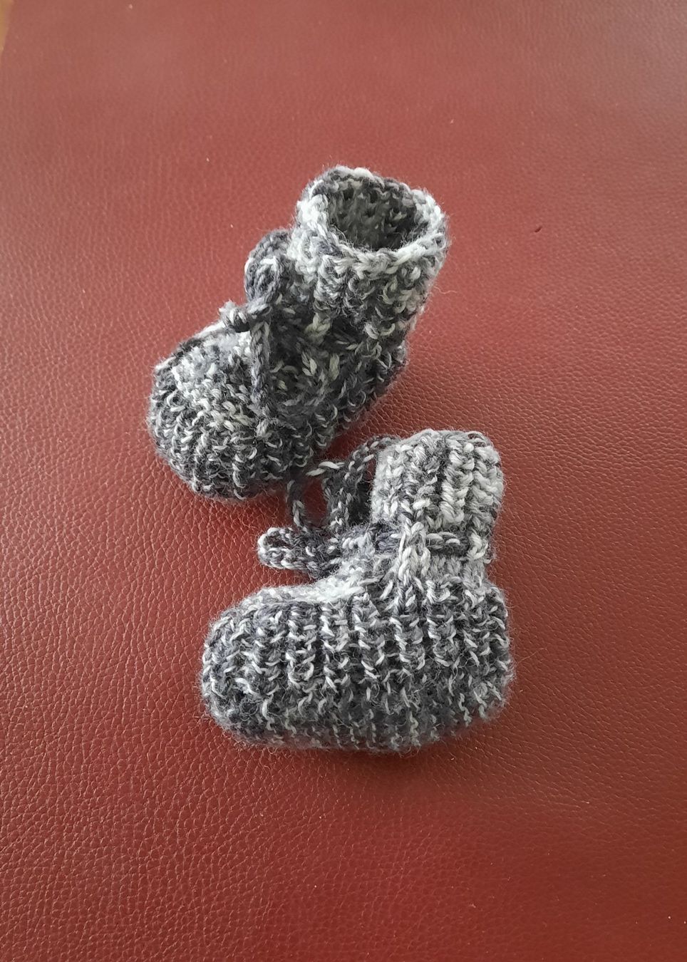 Chaussettes enfants: Babyschühchen Babysöckchen – Neuf (Voir description) à zufikon par braemestaender01 1