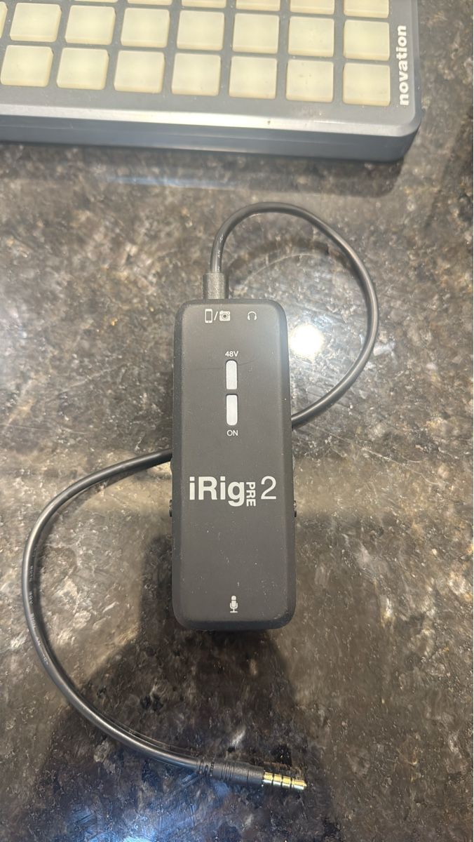 Aufnahmegeräte: iRig Pre 2 Microphone Interface used – Gebraucht aus Romanshorn von Camacho13