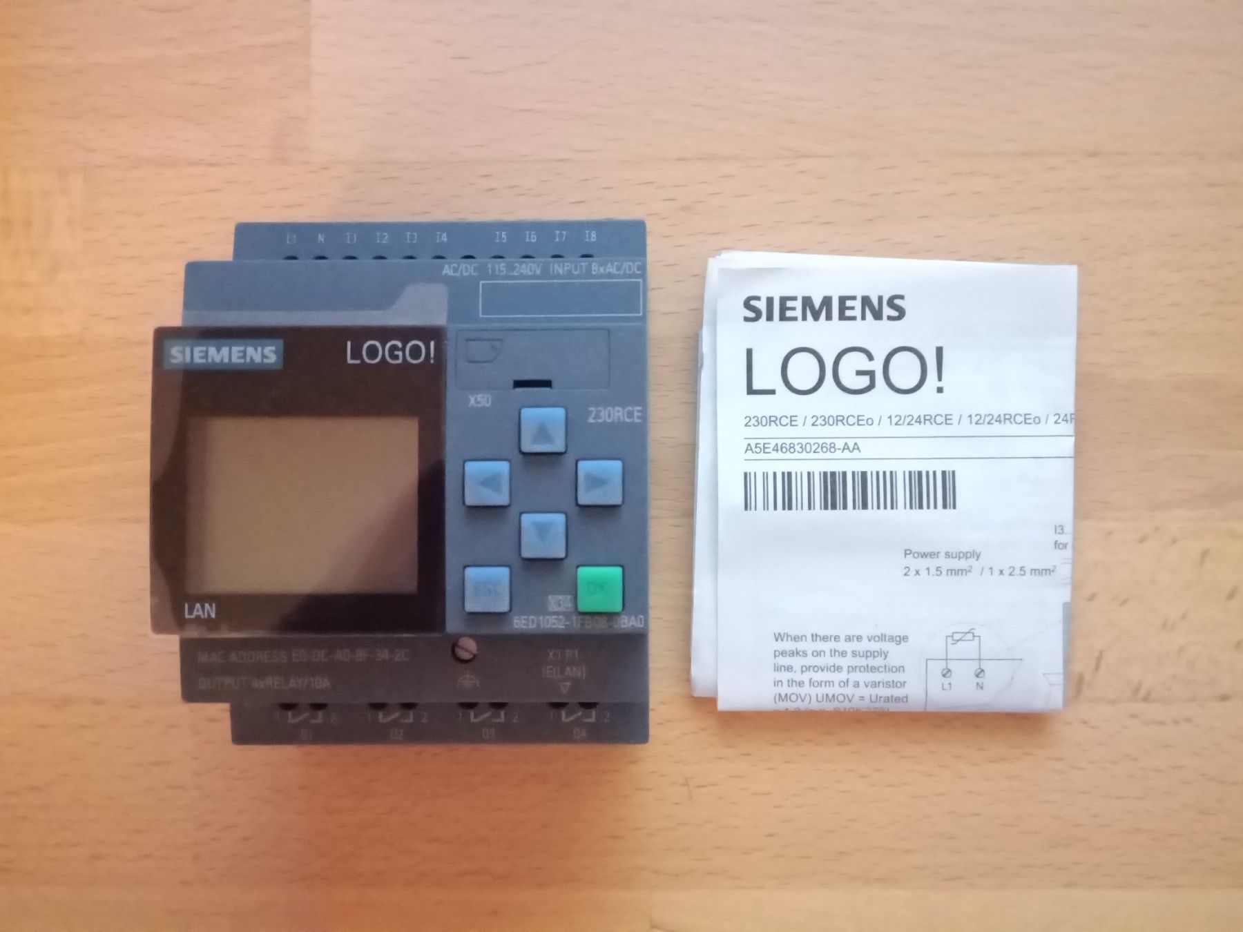 Siemens Sonstiger Industriebedarf: SIEMENS LOGO! 230RCE DI8/DO4 – Neu (gemäss Beschreibung) aus Zürich von