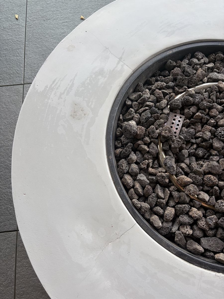 Cheminée: Grey gas fire pit, easy use, in good condition  – Gebraucht aus Zürich von MariaJC 2