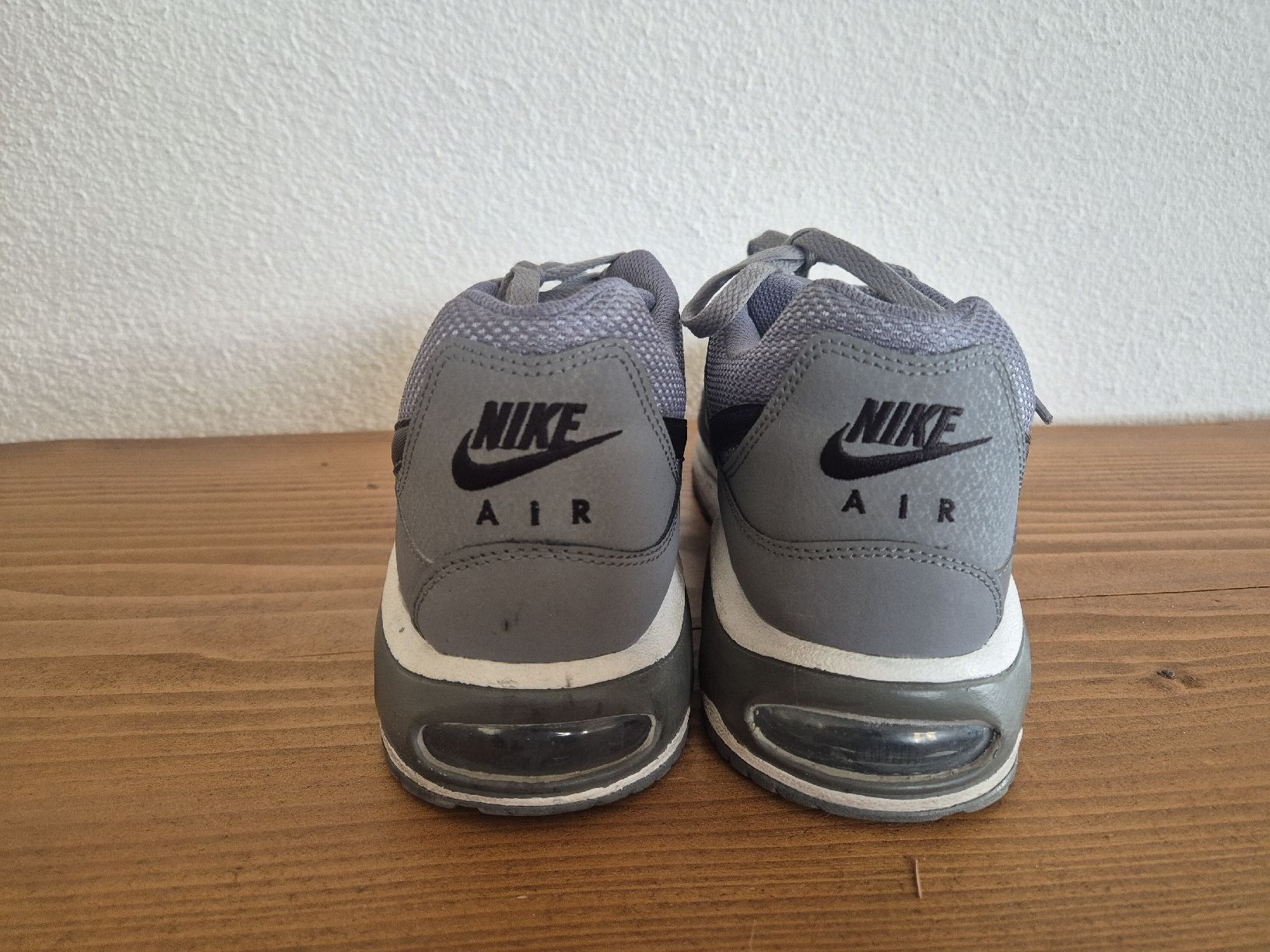 Nike Chaussures hommes: Nike Air Max US 10.5 / 44.5 – D'occasion à lausanne par nicolausanne 2