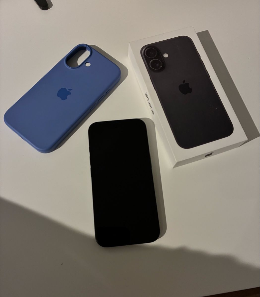 Apple Telefoni cellulari / Smartphones: Apple Iphone 16 / Schwarz / 256 GB – Usato da Basel venduto da asprion