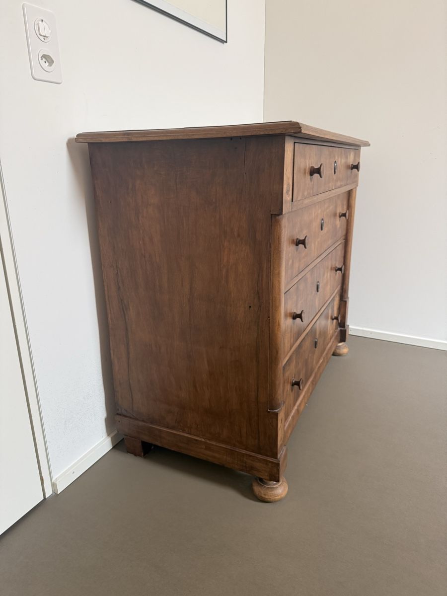 Cassettiere: Kommode aus Holz, furniert – Usato da Zürich venduto da fluzue 1