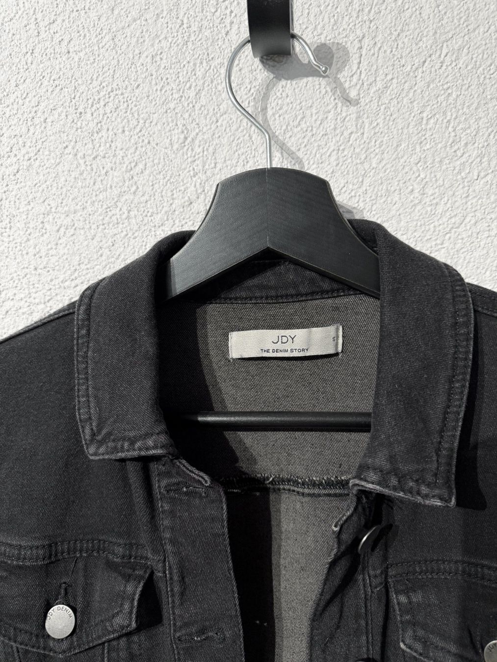 Only Jacken: ONLY Jeans Jacke,  Schwarz - Gr. S – Neu (gemäss Beschreibung) aus Fischbach LU von bidu.x 3