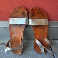 Magnifiques sandales de la marque Shopping Therapy 39