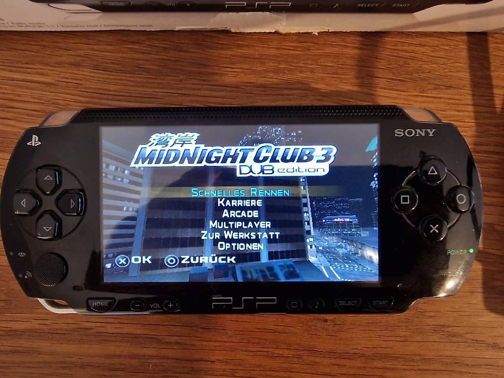 Console: PSP 1004 – Usato da Bern venduto da Ovorocks