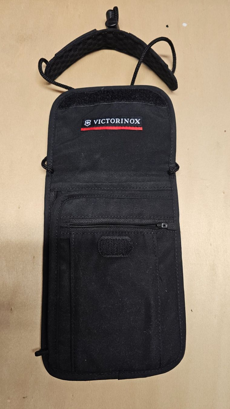 Borse: Victorinox Deluxe Tasche RFID Schutz – Nuovo e nell'imballaggio originale da Koppigen venduto da Bracher_Mail-House 2