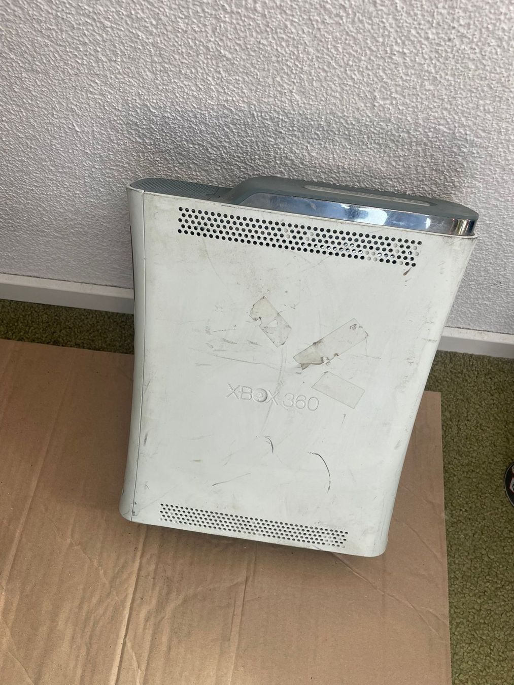 Microsoft Konsolen: Microsoft Xbox 360 Konsole mit 60GB HDD verbaut!! – Defekt aus Olten von HoYa01