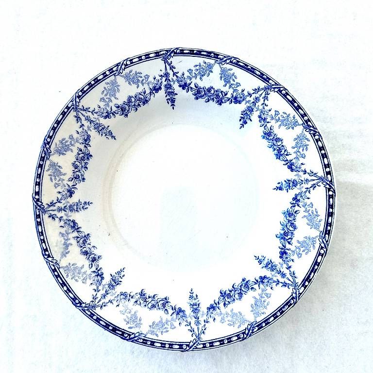 Assiettes: Assiettes Crèteil & Montereau – D'occasion à Collombey par qua_lb8f 2