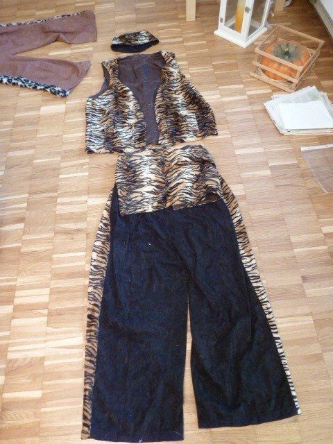 Costumi: 3x Fasnachts-Bekleidung – Usato da Luzern venduto da luga01 4