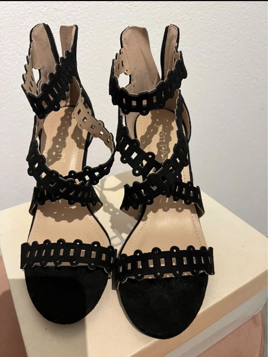 Scarpe da donna: Sandales noires à talons hauts. – Nuovo e nell'imballaggio originale da Gland venduto da choupon 1